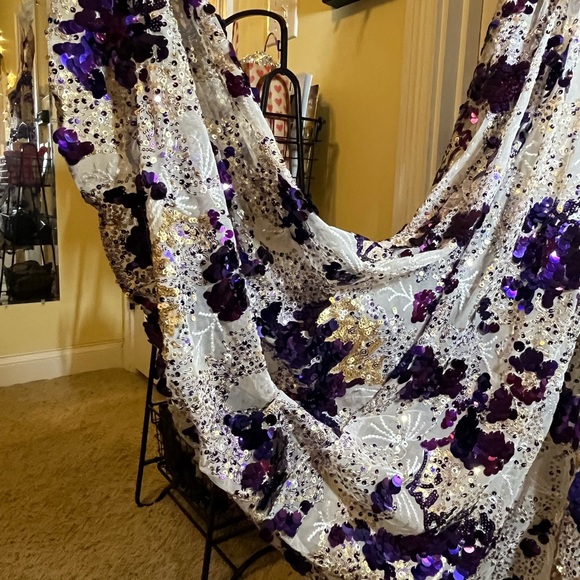 Hand-beaded prom dress - Picture 10 of 15